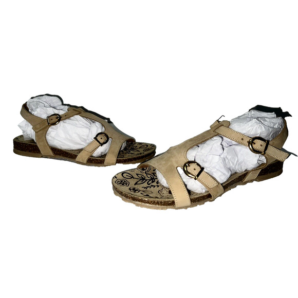 MASSIMO CAPONI Shoes Women's Size 9.5M Tan Leather Buckle Strap Sandals Vacation - Picture 2 of 9